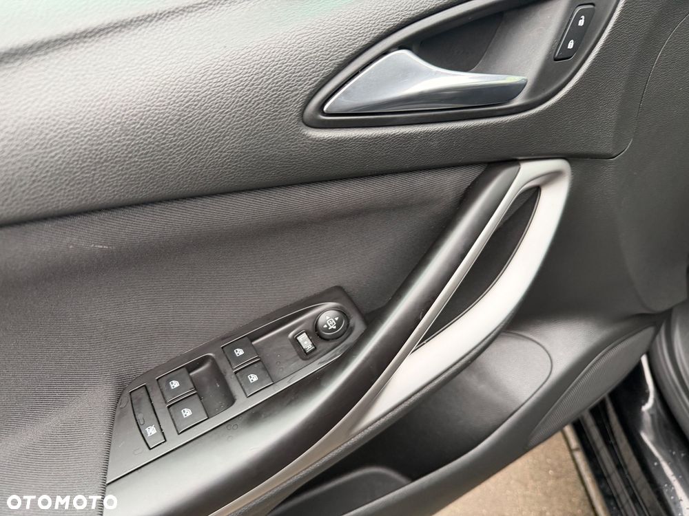 Opel Astra - 16