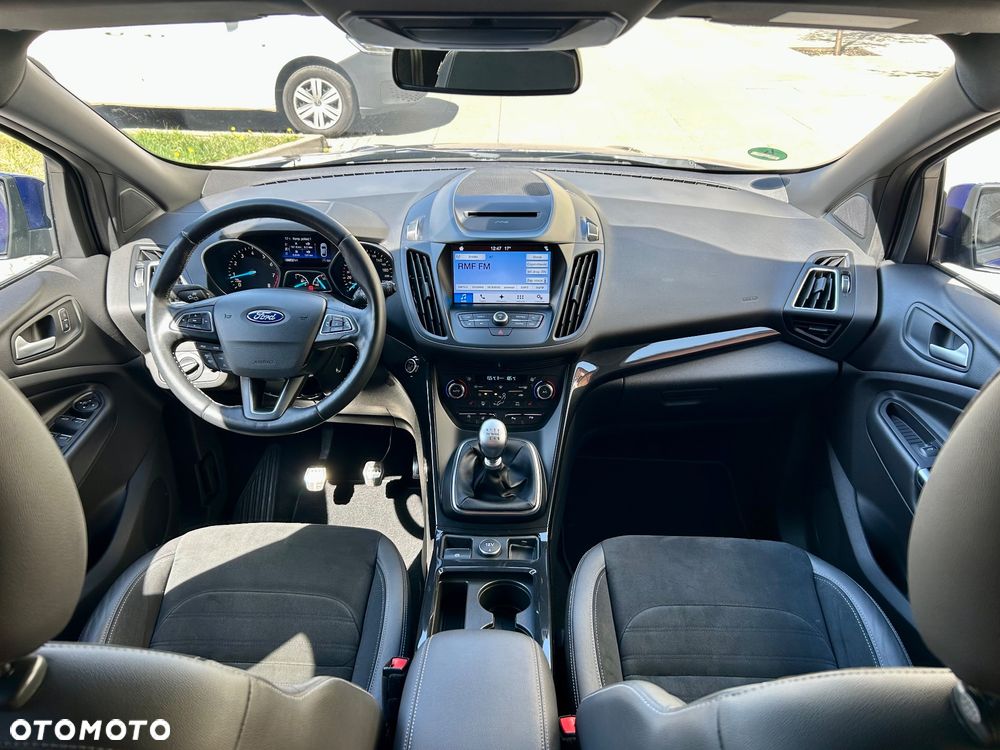 Ford Kuga 1.5 EcoBoost 2x4 Titanium - 18