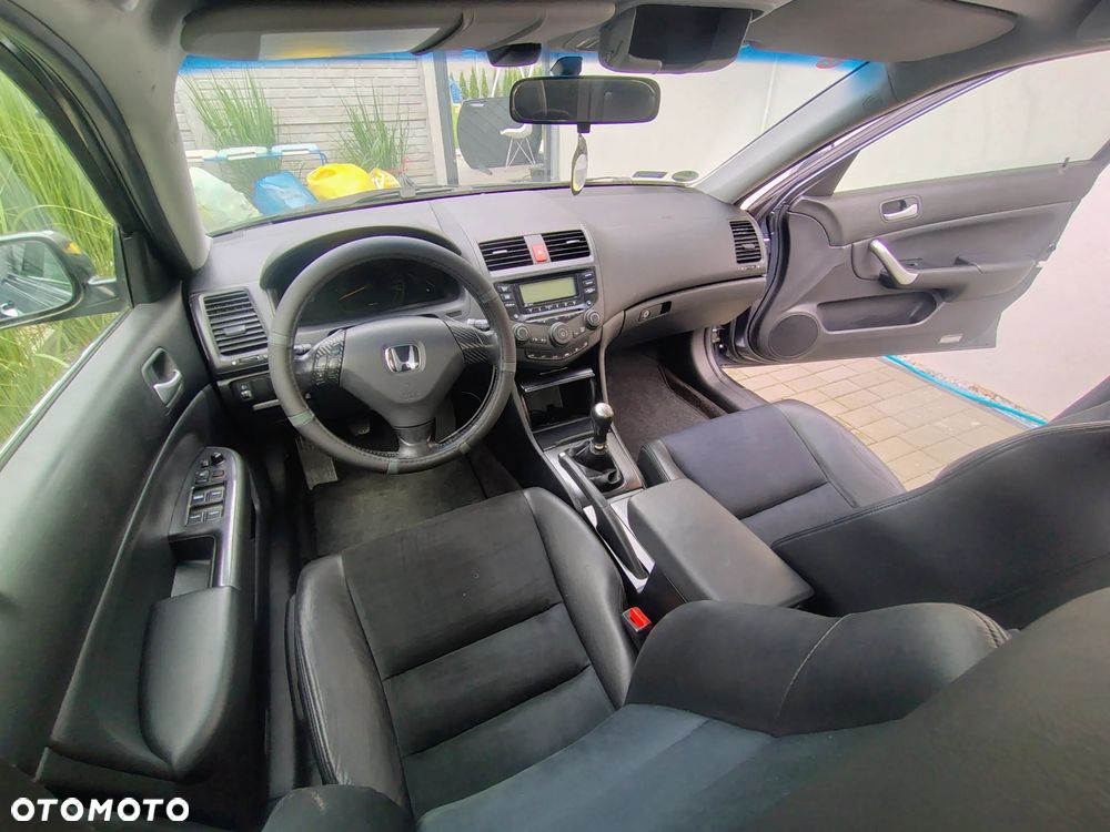Honda Accord 2.0 i Sport - 26