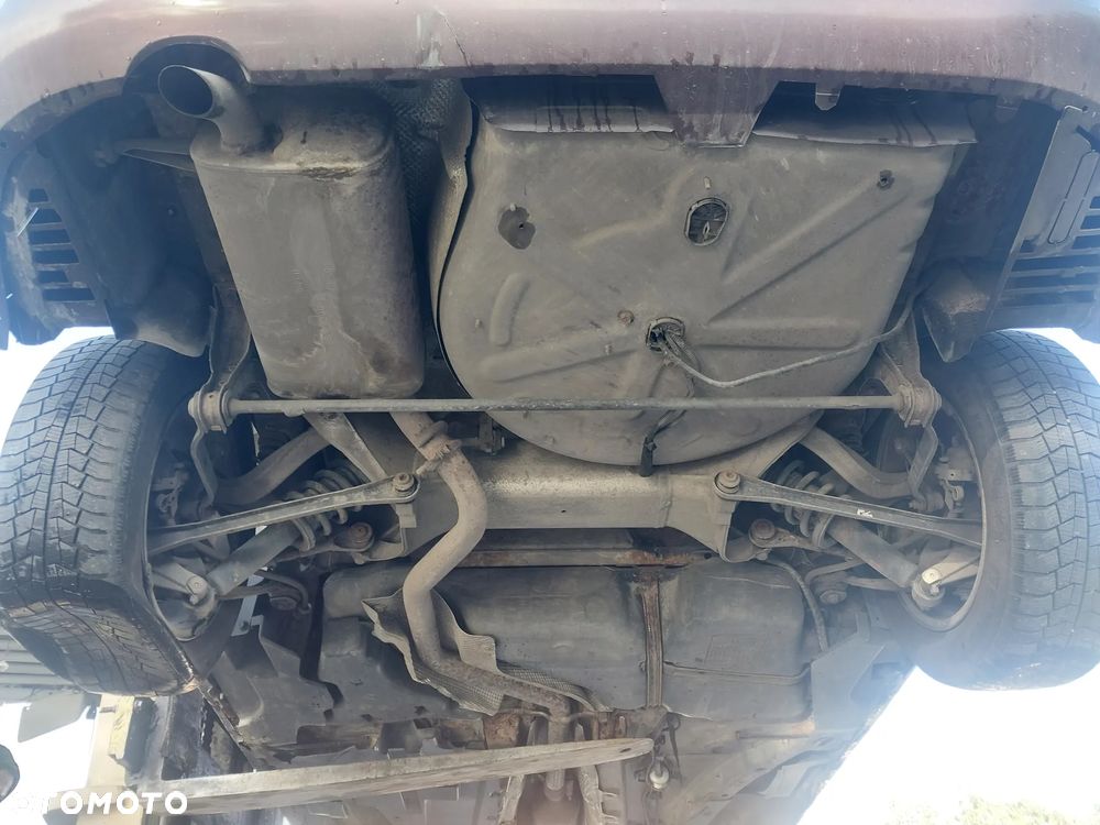 Peugeot 407 6DRFNB 6DRFNE silnik kompletny 2.0 16v RFN EW10J4 Benzyna alternator pompa powietrza wtórnego paliwa kolektor cewka przepustnica przepływomierz powietrza skrzynia biegów sprzęgło maglownica maska zderzak błotnik drzwi lewe prawe lusterko listwa klapa kolor KKCD brązowy pompa zawieszenia belka wachacz zwrotnica zacisk szyba podnośnik mechanizm panel sterownik wyświetlacz osłona podpora lampa przewód zawieszenie tłumik chłodnica NA CZĘŚCI WSZYSTKIE CZĘŚCI - 22