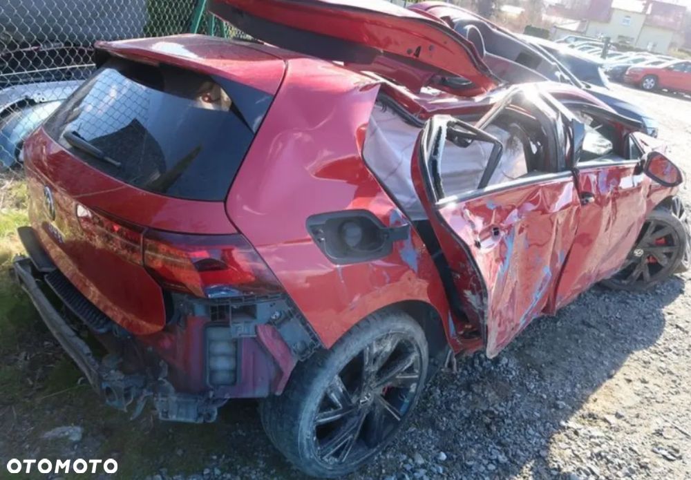 Volkswagen Golf 2.0 TSI GTI DSG - 2