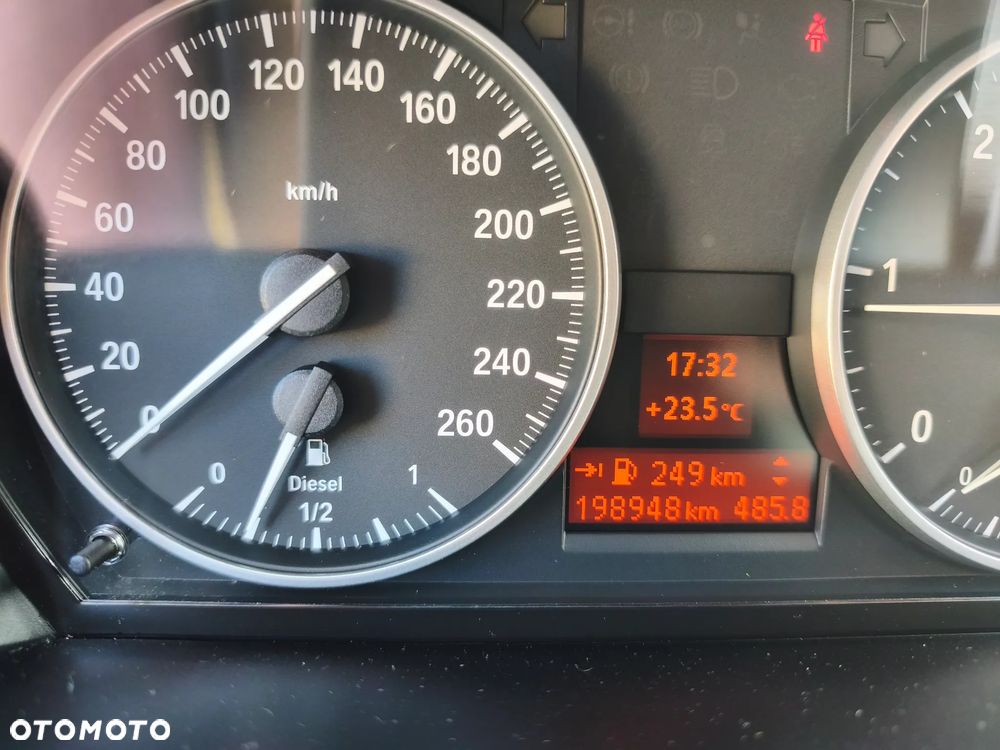 BMW X1 xDrive18d - 23