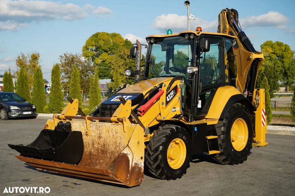 Cat 432 F2 / BULDOEXCAVATOR / AN 2019 / SET GALETE - 8