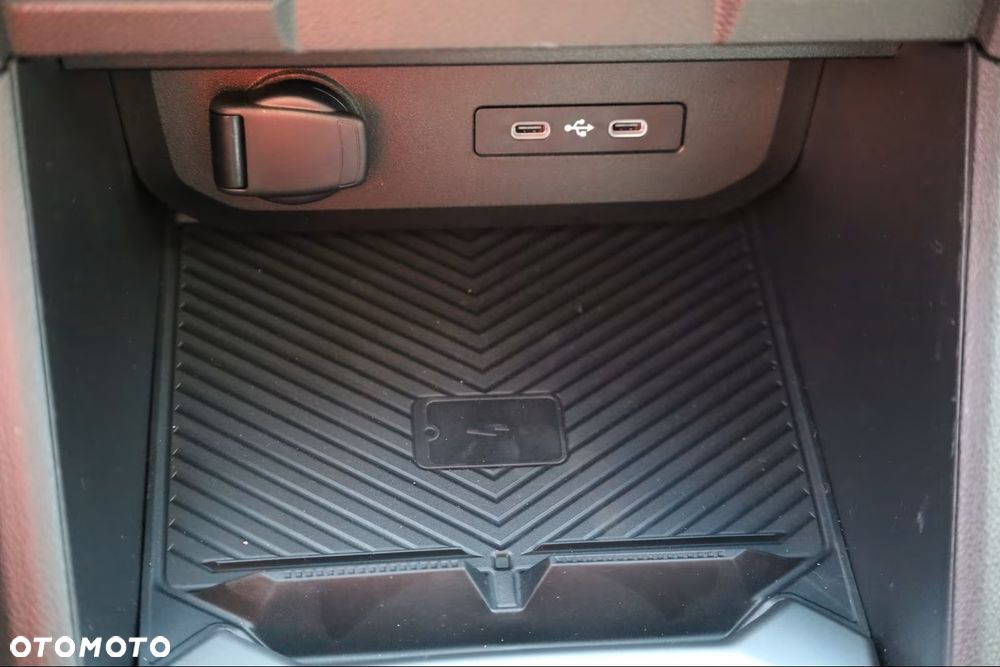 Dacia Duster 1.8 Full Hybrid 155 Journey MMT - 18