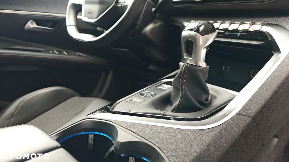 Peugeot 3008 1.5 BlueHDi GT S&S - 36