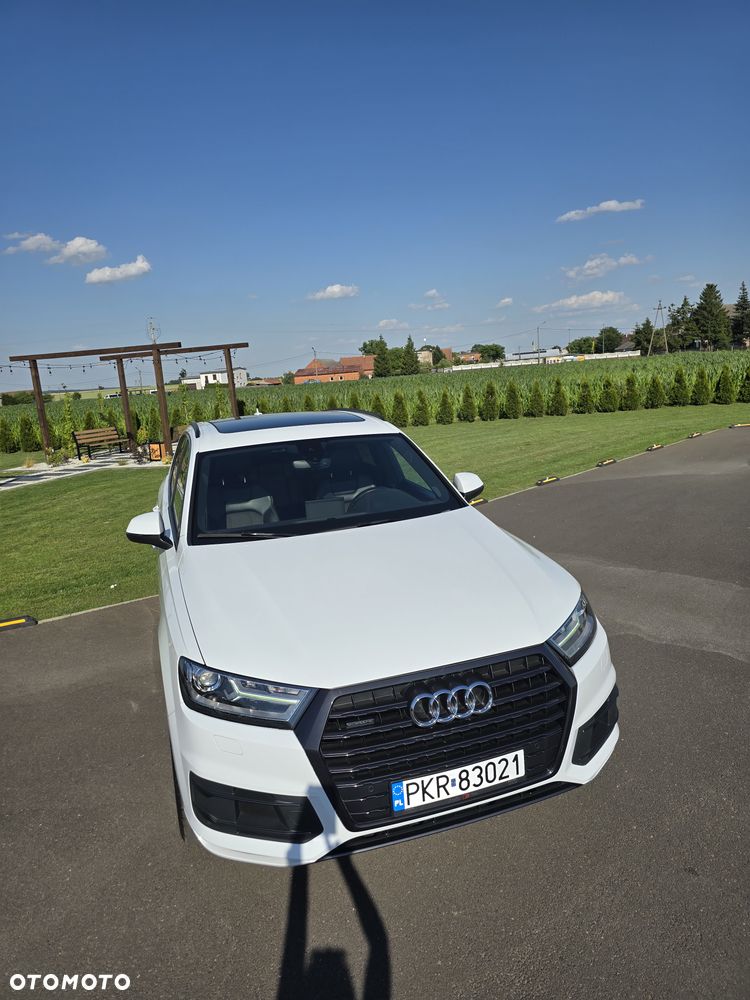 Audi Q7 - 30