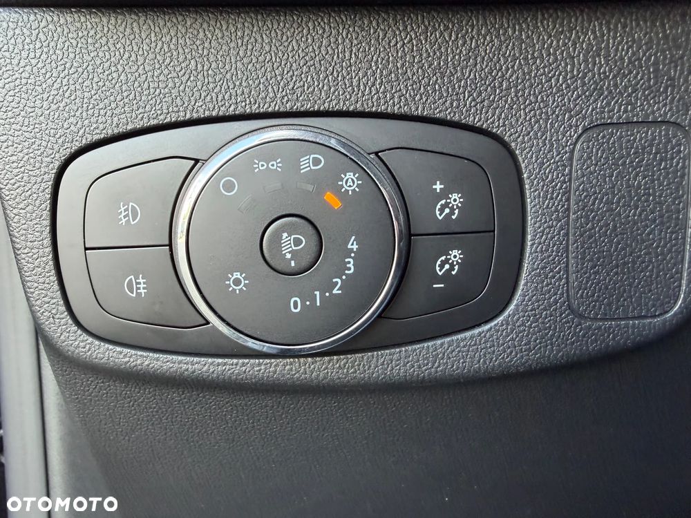 Ford Focus 1.0 EcoBoost mHEV Titanium X - 18