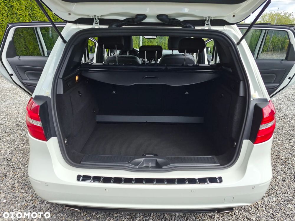 Mercedes-Benz Klasa B 180 BlueEFFICIENCY Edition Style - 14