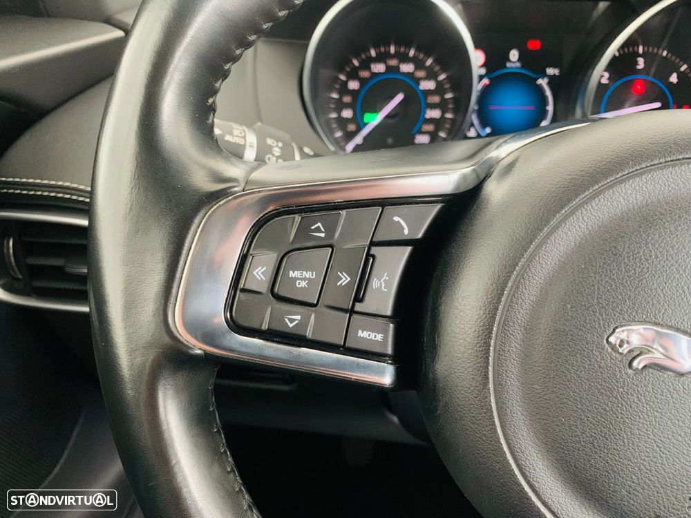 Jaguar F-Pace 2.0 i4D R-Sport AWD - 12