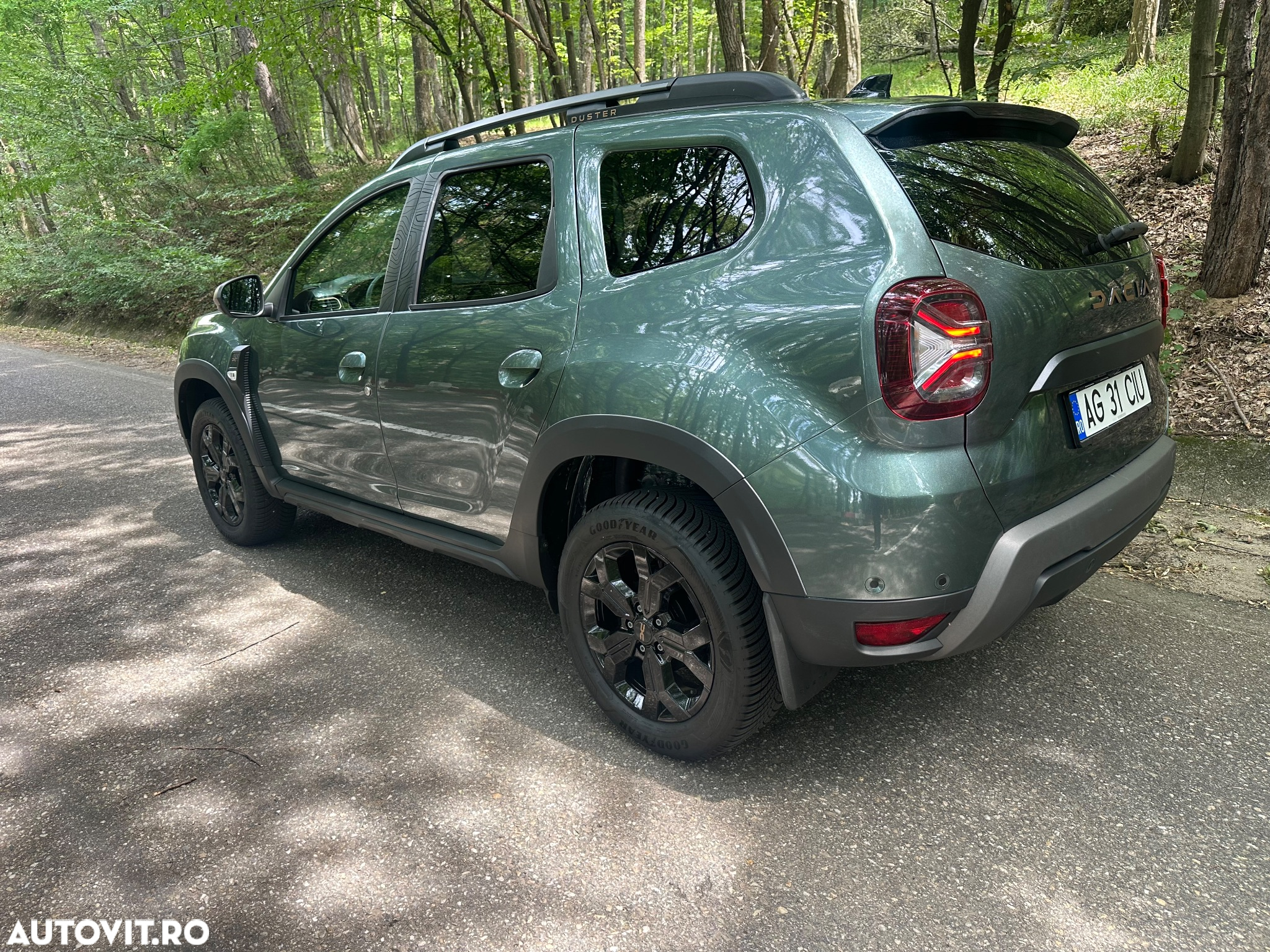 Dacia Duster TCe 150 4WD GPF Celebration - 6