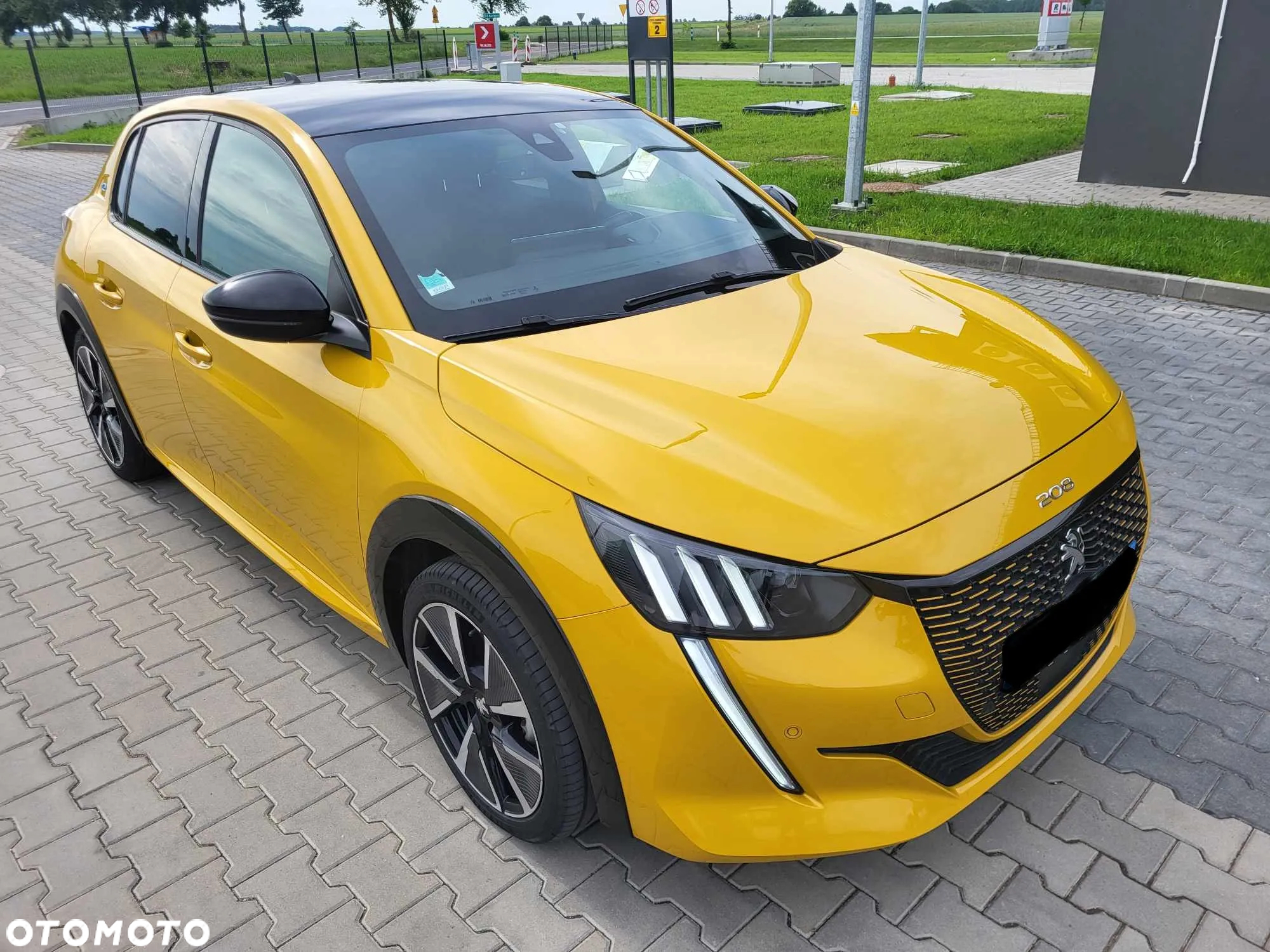 Peugeot 208 e-208 GT Line - 16