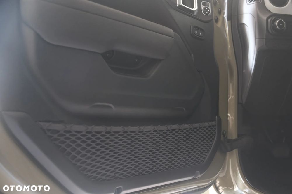 Jeep Wrangler - 8