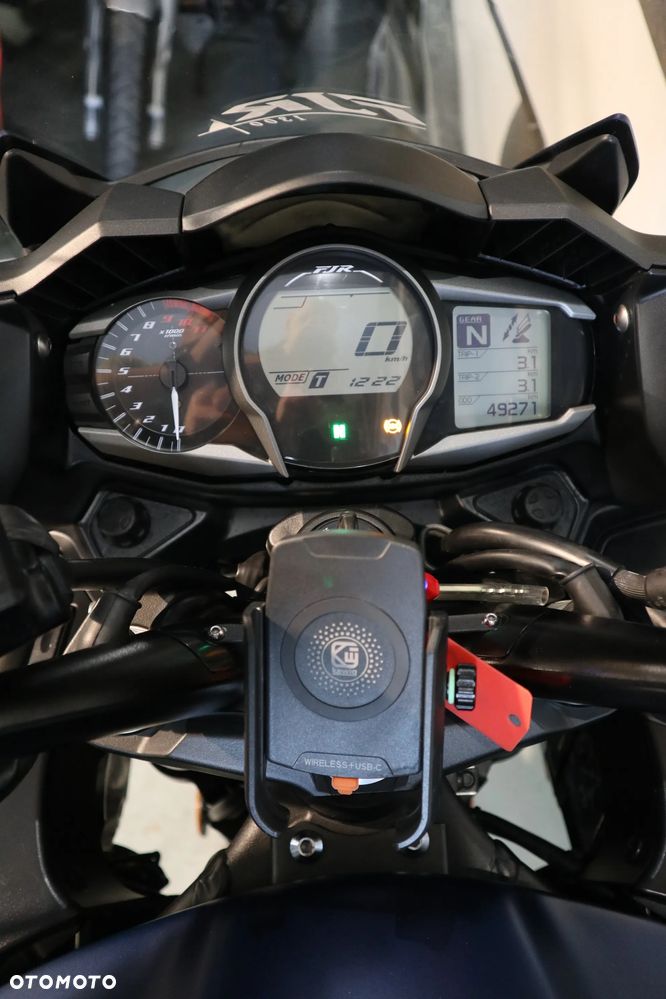 Yamaha FJR - 14