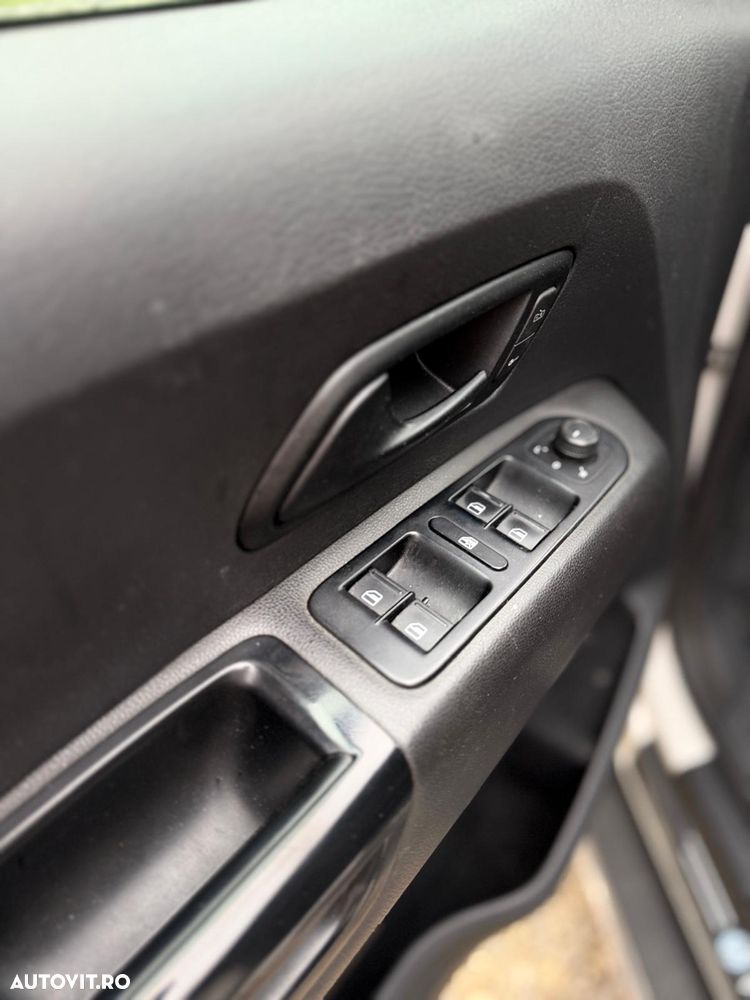 Volkswagen Amarok - 11