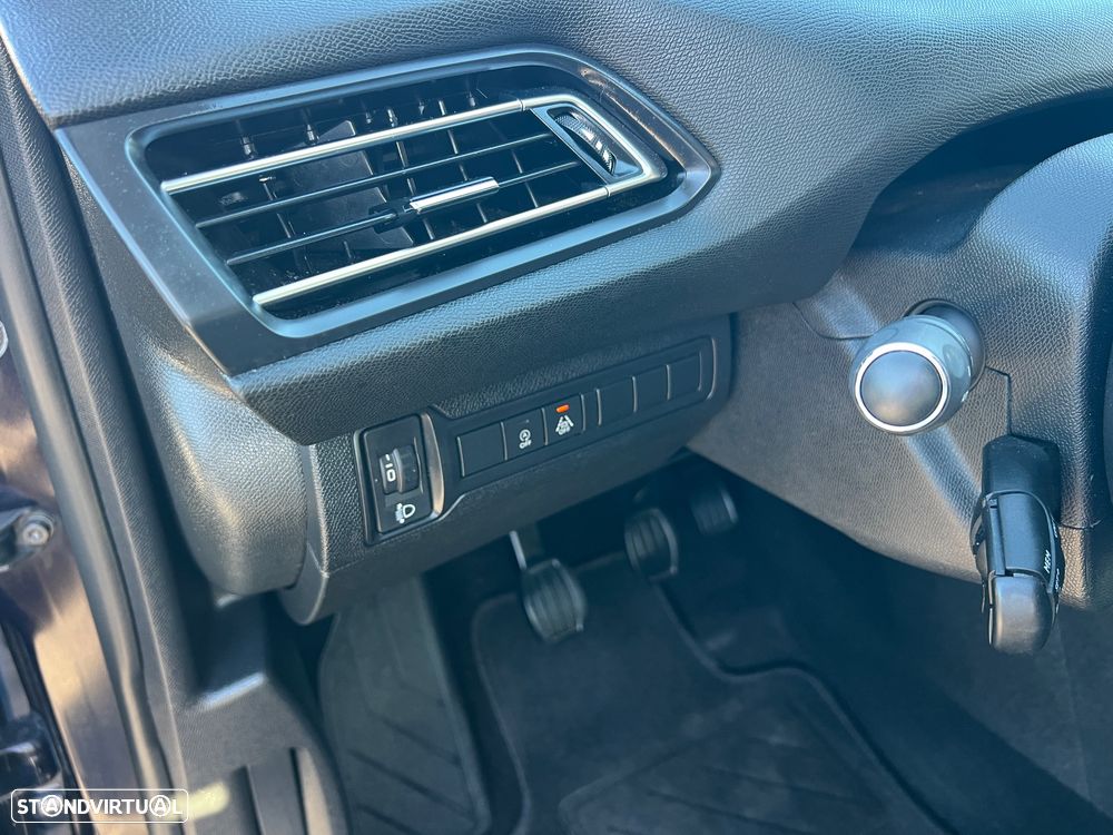 Peugeot 308 1.5 BlueHDi Style - 29
