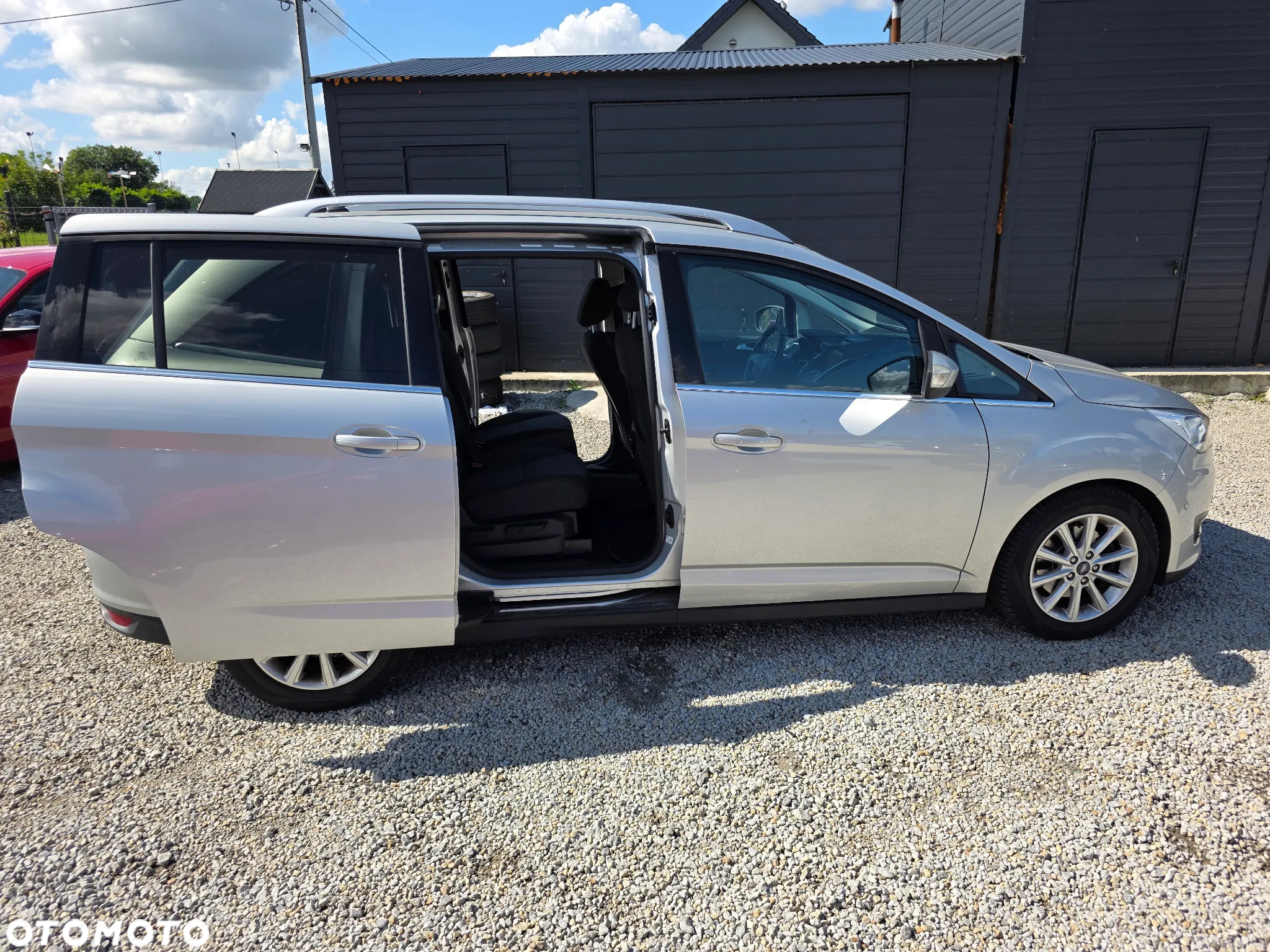 Ford Grand C-MAX 1.0 EcoBoost Start-Stopp-System Titanium - 2