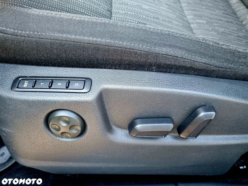 Skoda Superb 2.0 TDI DSG Elegance - 11