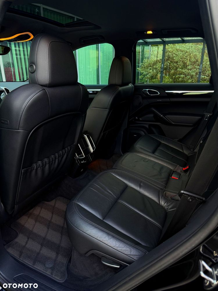 Porsche Cayenne Tiptronic S - 30