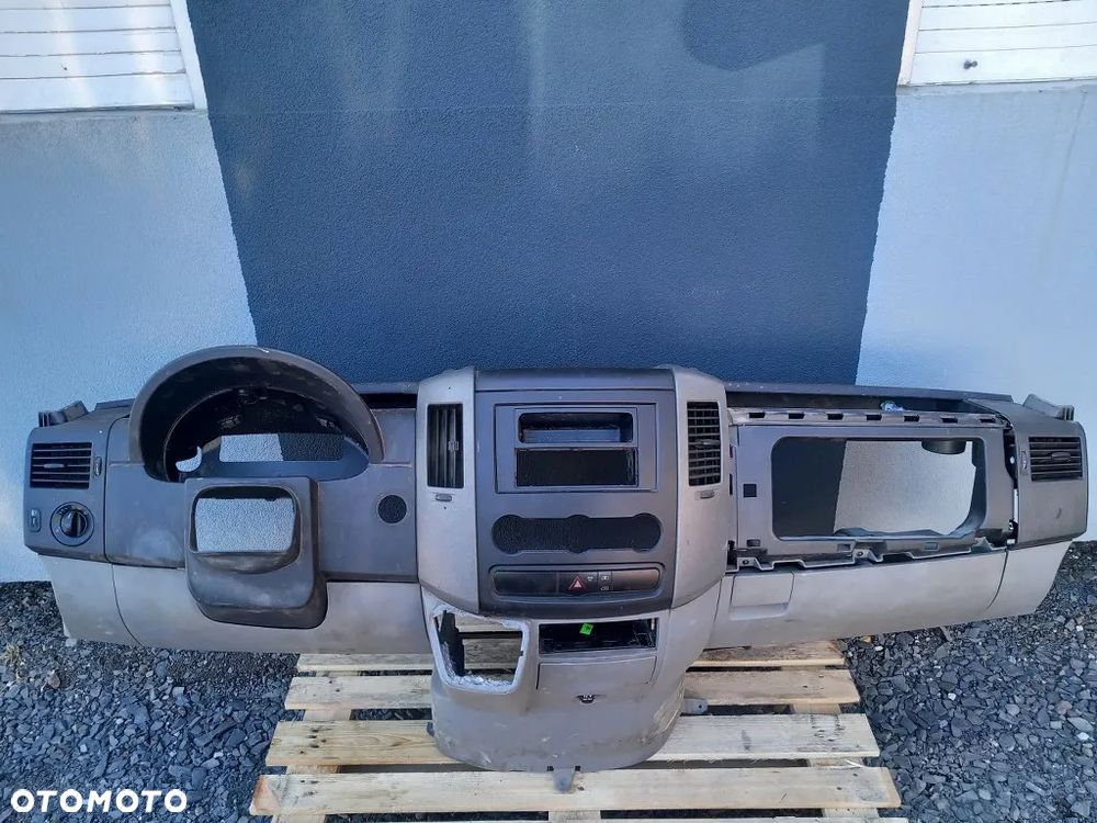 deska rozdzielcza konsola vw crafter mercedes sprinter 906 lift 2006-2017 - 1