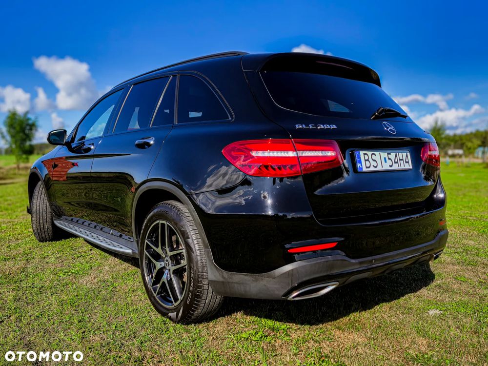 Mercedes-Benz GLC 300 4-Matic - 2