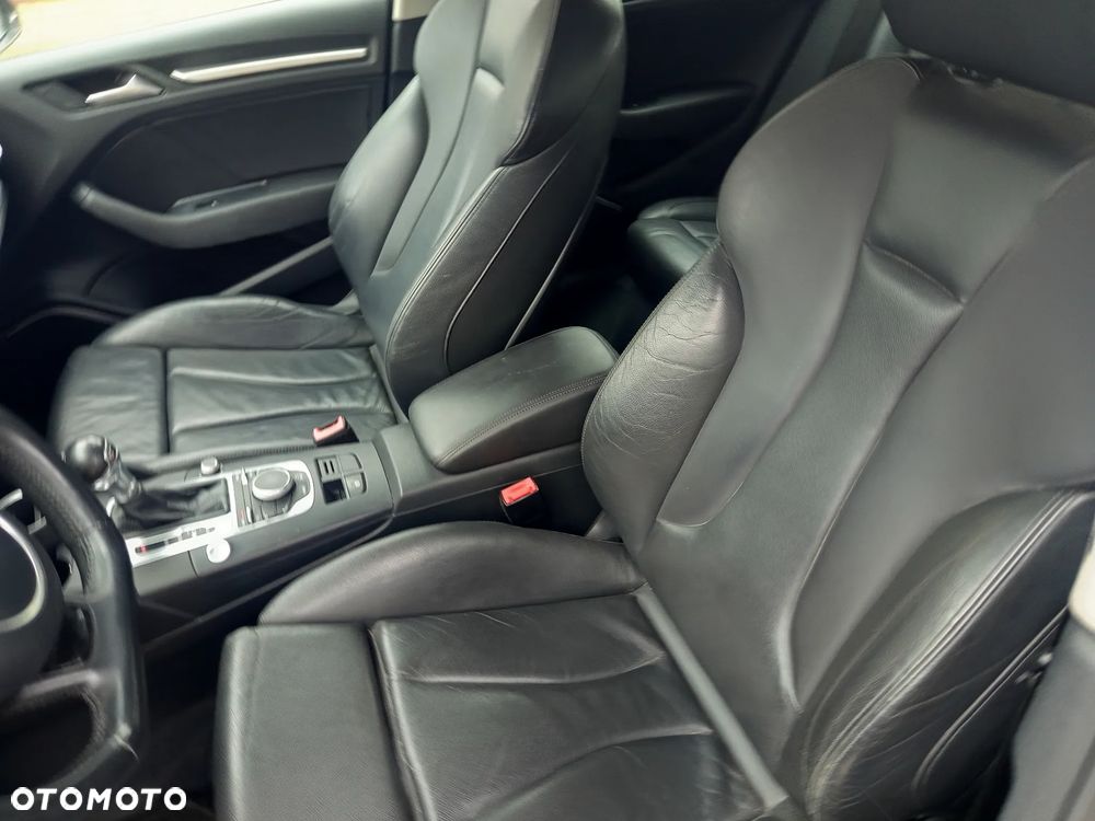 Audi A3 Sportback - 12