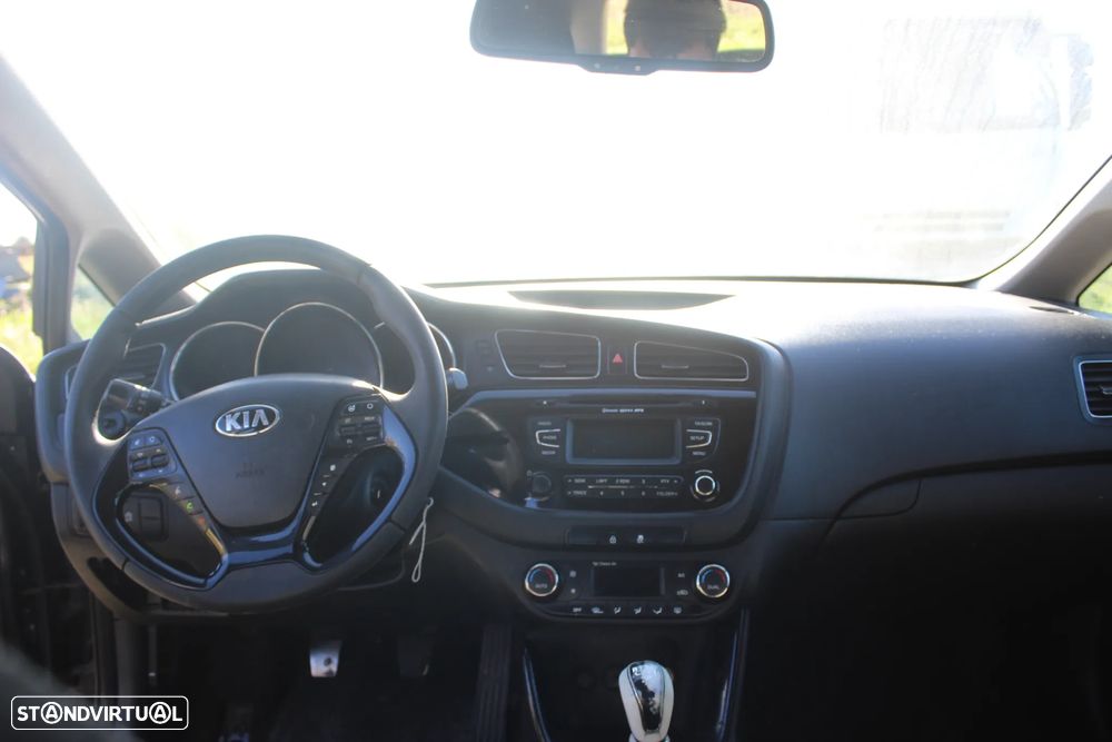 Kia Ceed SW 1.6 CRDi ECO - 9