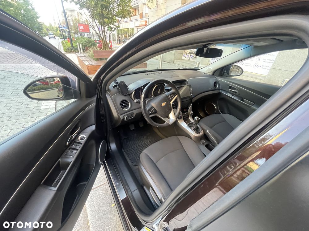 Chevrolet Cruze - 10