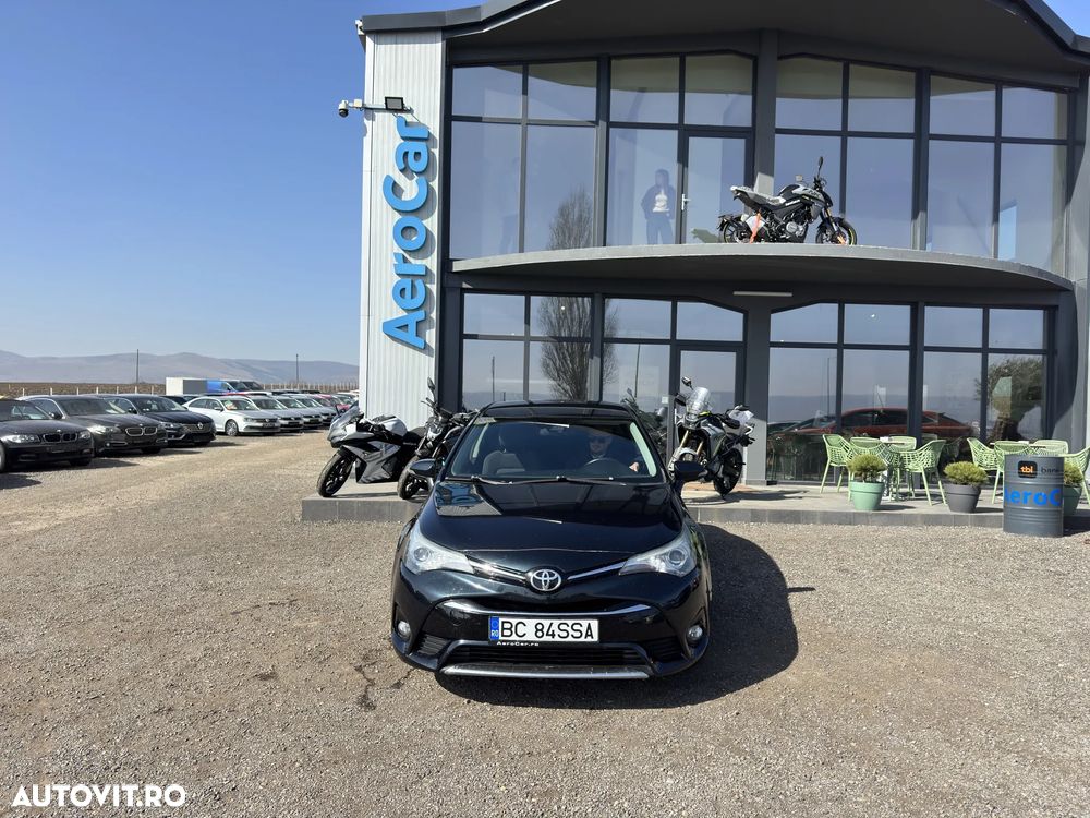 Toyota Avensis 2.0 D-4D Elegance - 3