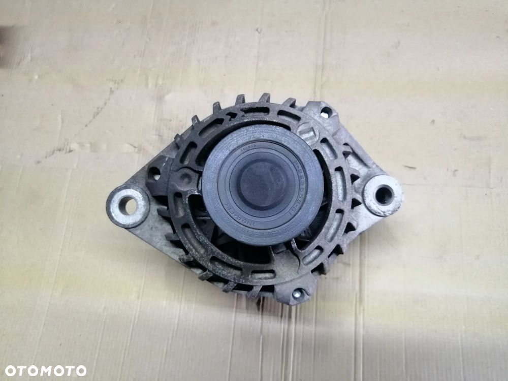 Alternator Opel Astra Vectra Zafira 1.9 CDTi Denso 13153236 - 15