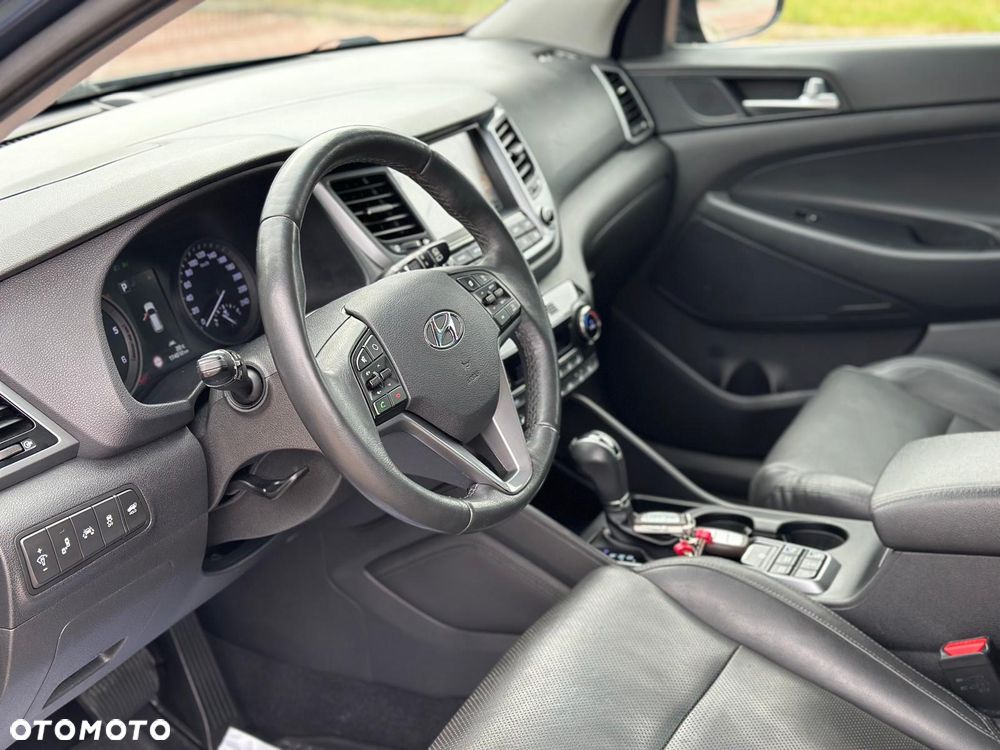 Hyundai Tucson 2.0 CRDI Premium 4WD - 23