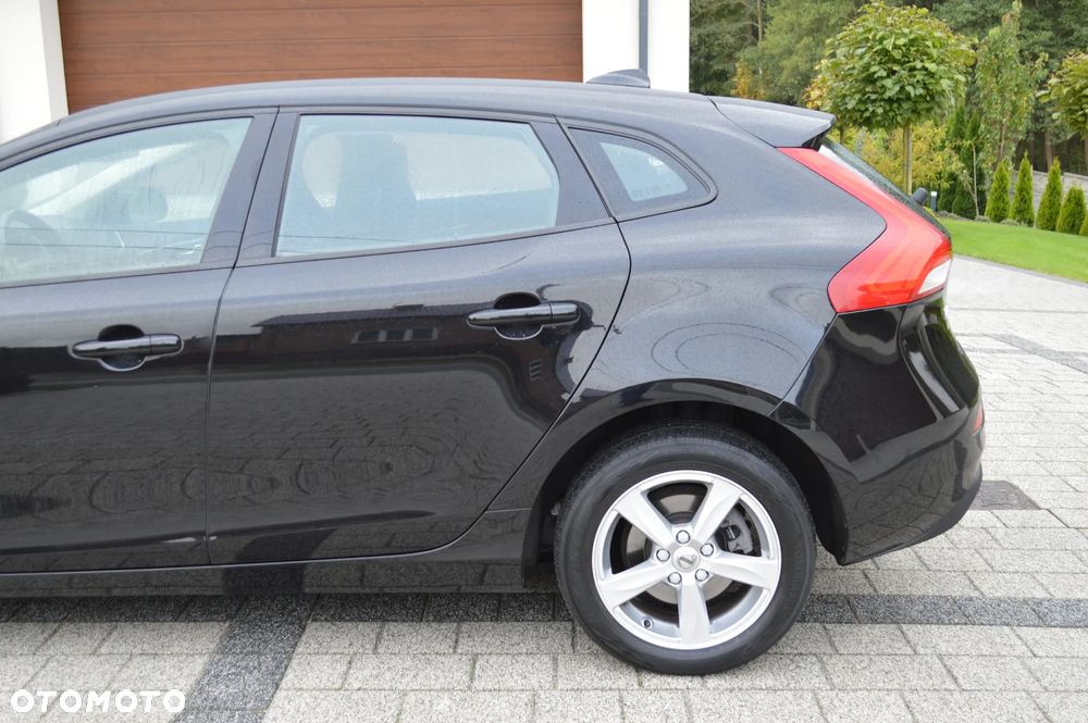 Volvo V40 - 17