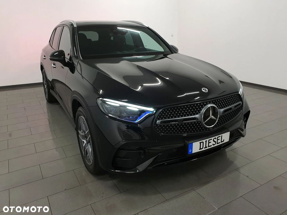 Mercedes-Benz GLC 300 d 4Matic 9G-TRONIC Edition AMG Line - 37