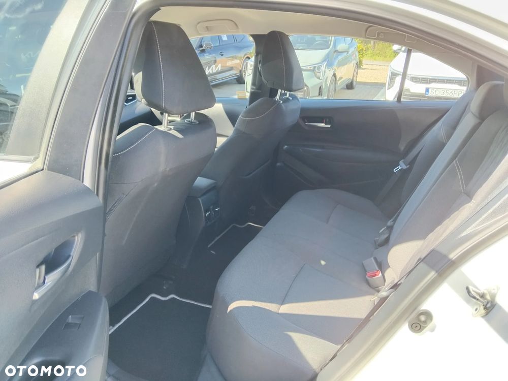 Toyota Corolla 1.5 Comfort - 23