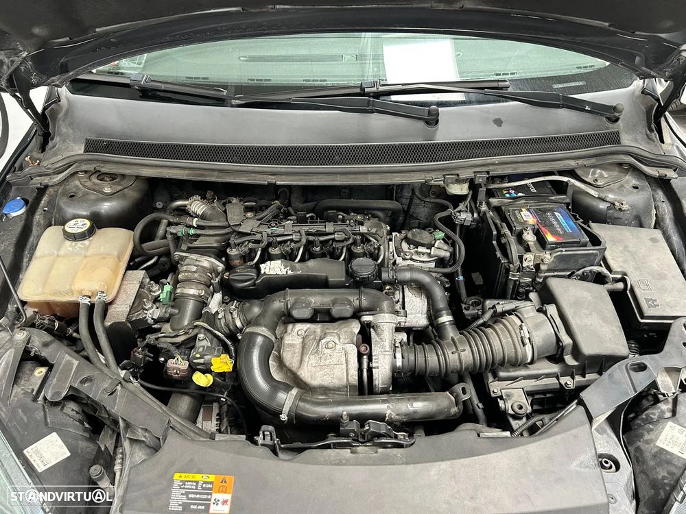 Ford Focus SW 1.6 TDCi Sport - 11