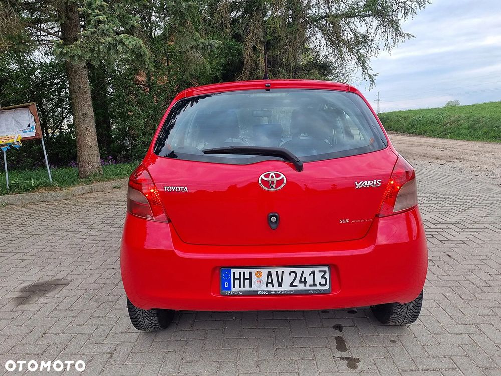 Toyota Yaris 1.3 Sol - 4