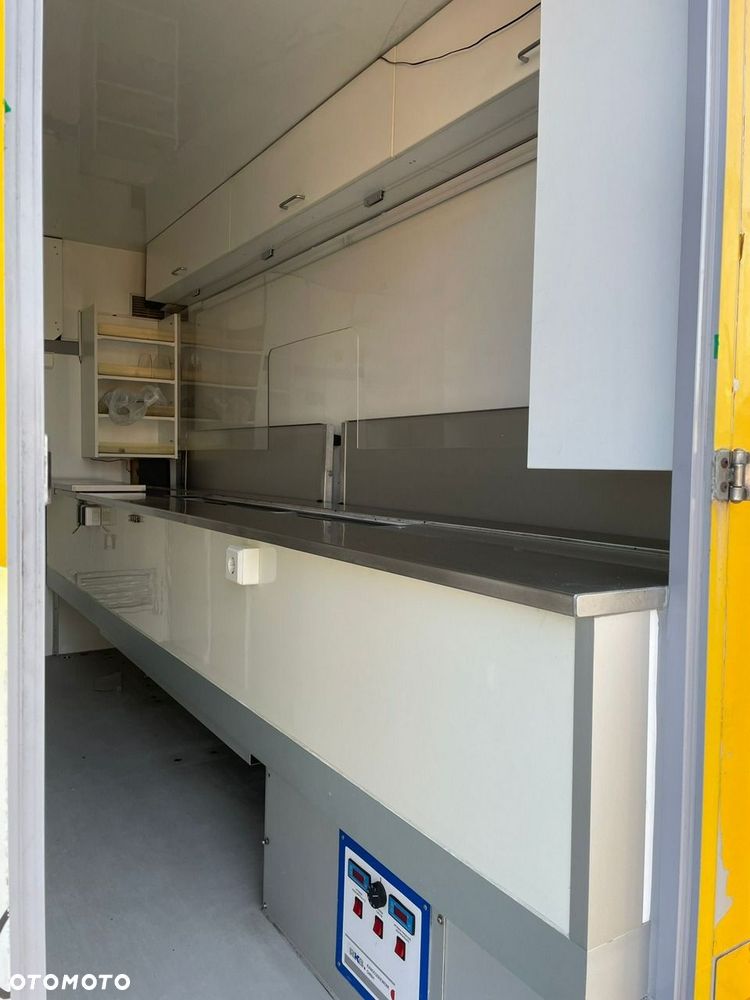 Mercedes-Benz Sprinter - 38