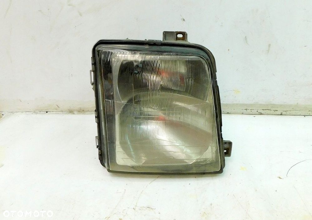 VW LT 28 II SPRINTER 2.5 99r LAMPA REFLEKTOR PRAWY PRZÓD - 2