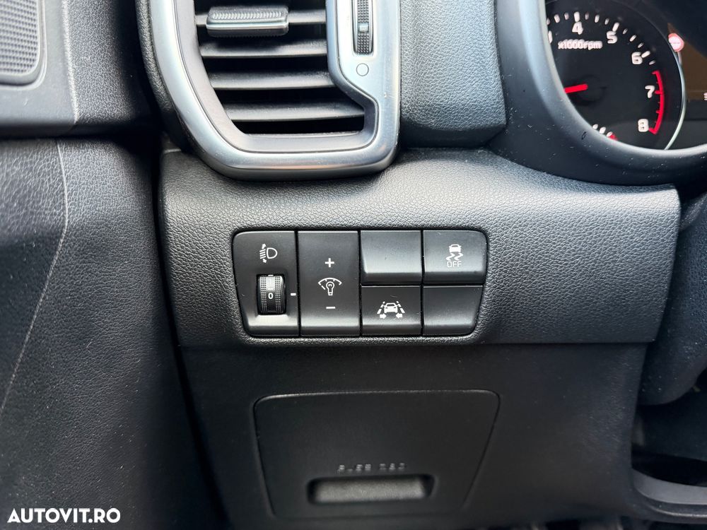 Kia Sportage 1.6 GDI 2WD Attract - 22