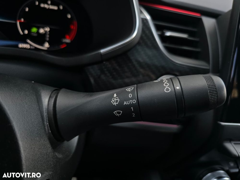 Renault Arkana MHEV 160 EDC RS Line - 18