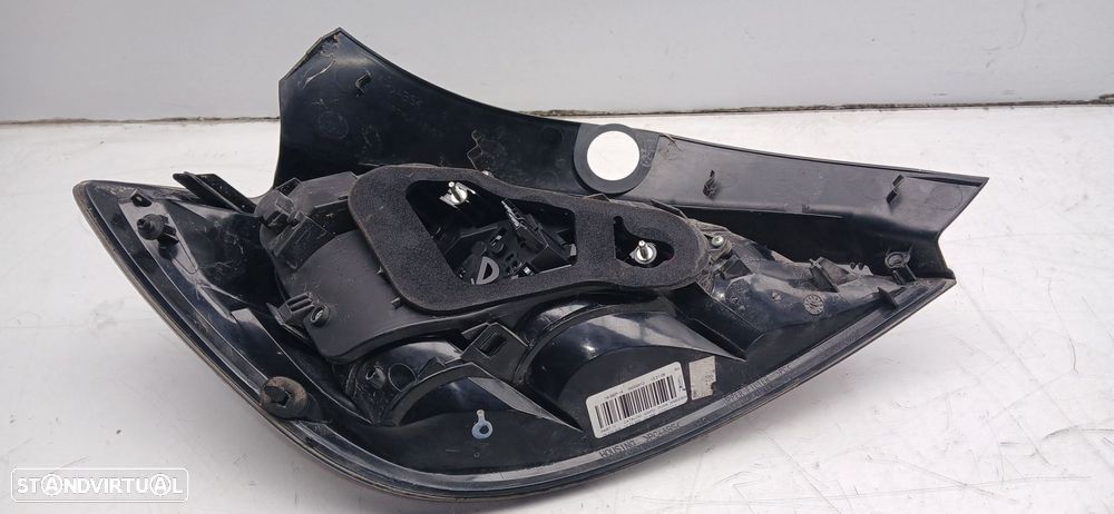 Farolim direito OPEL Astra H Hatchback (L48) - 3