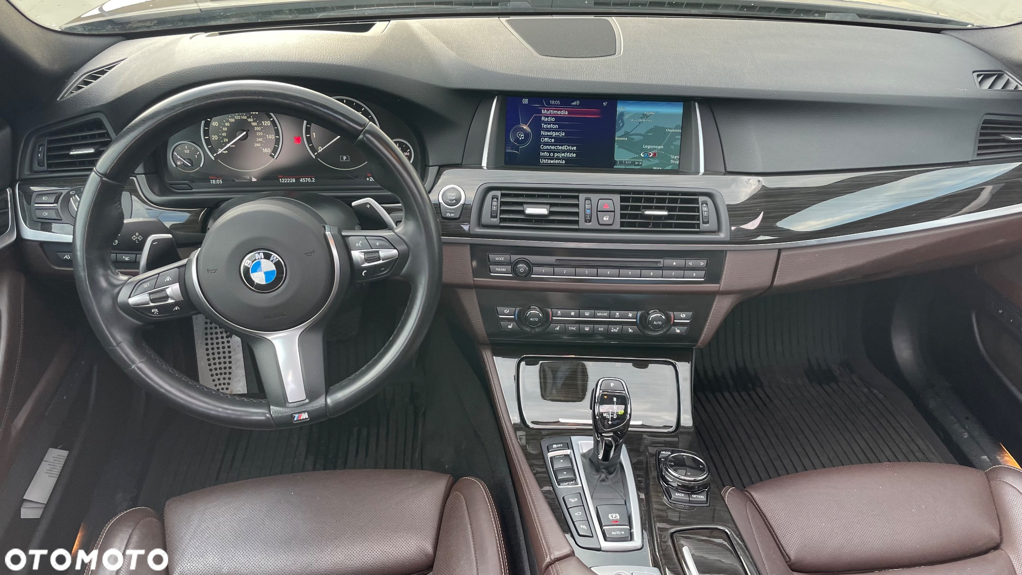 BMW Seria 5 550i xDrive Luxury Line - 26