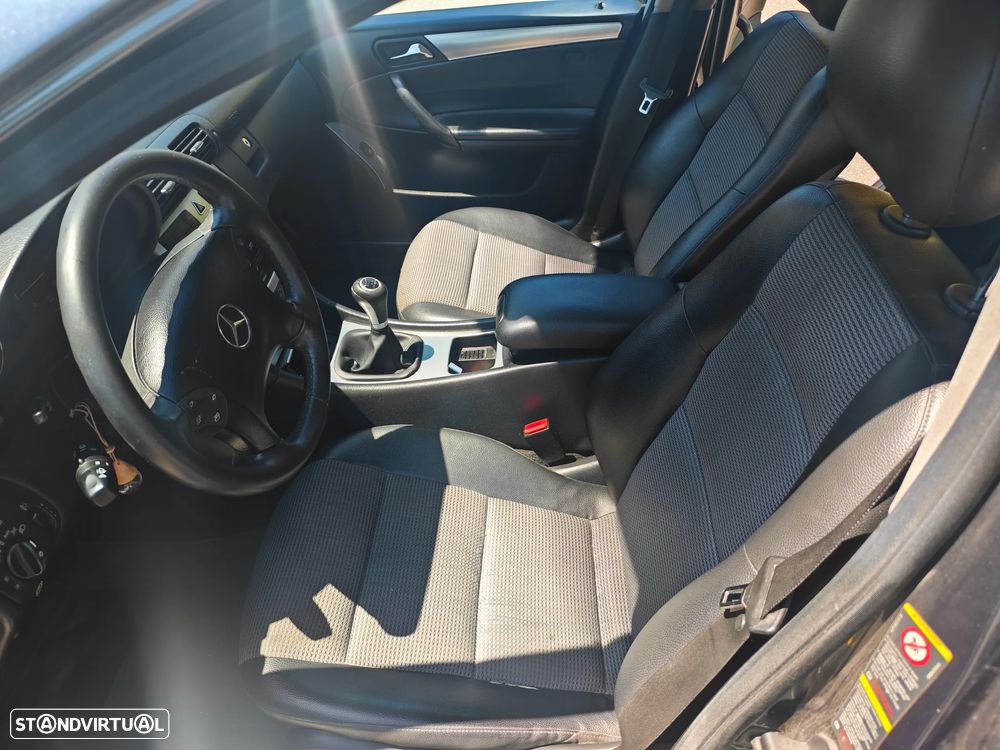 Mercedes-Benz C 220 CDi Avantgarde - 11