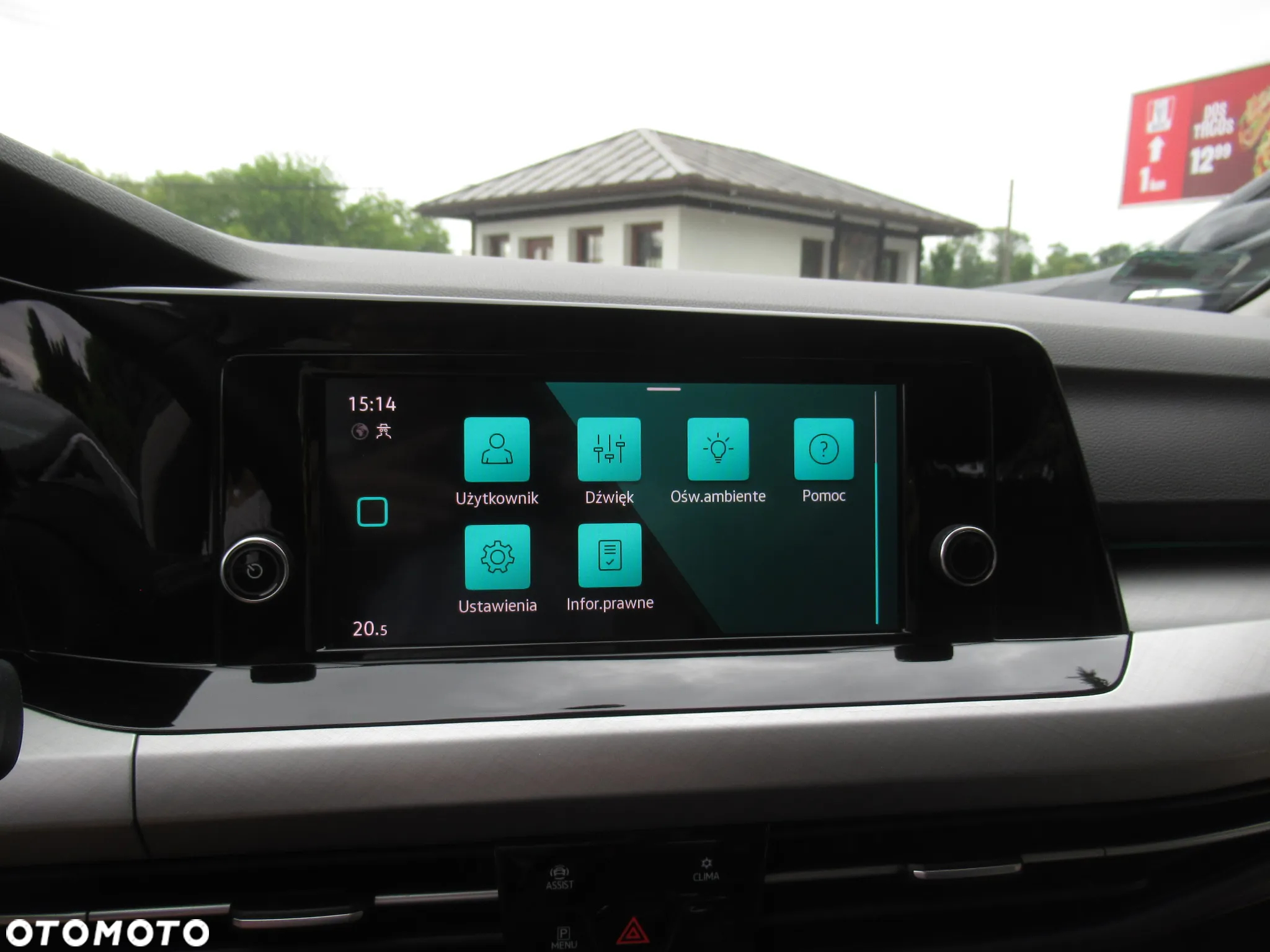 Volkswagen Golf VIII 1.5 TSI EVO Life - 17