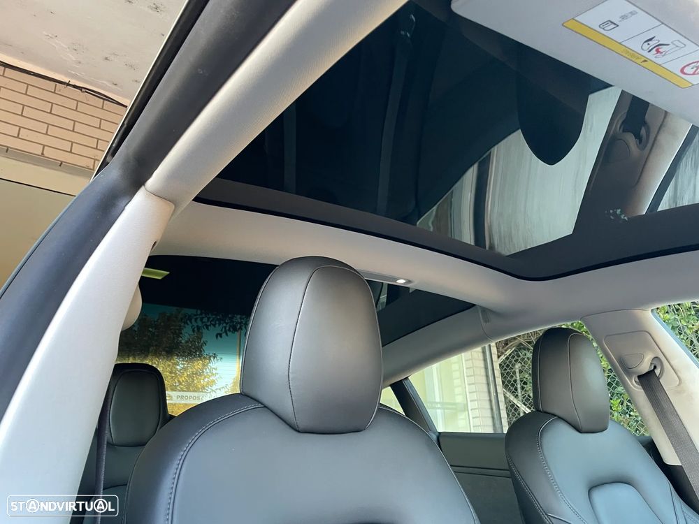 Tesla Model 3 RWD - 25