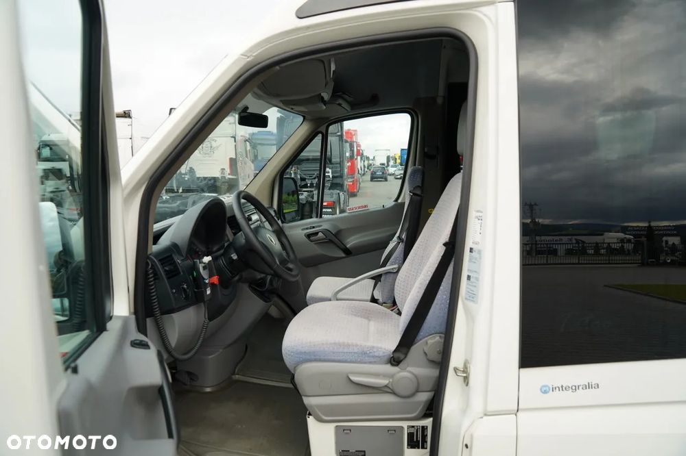 Volkswagen CRAFTER / EURO 5 / MANUAL / SPROWADZONY - 17