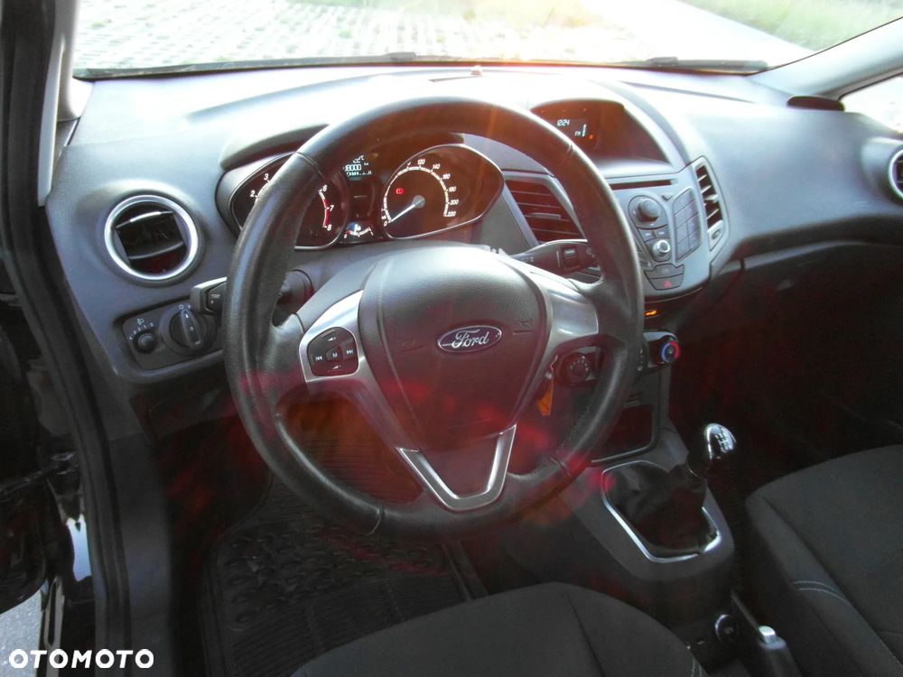Ford Fiesta 1.25 Silver X (Trend) EU6 - 22