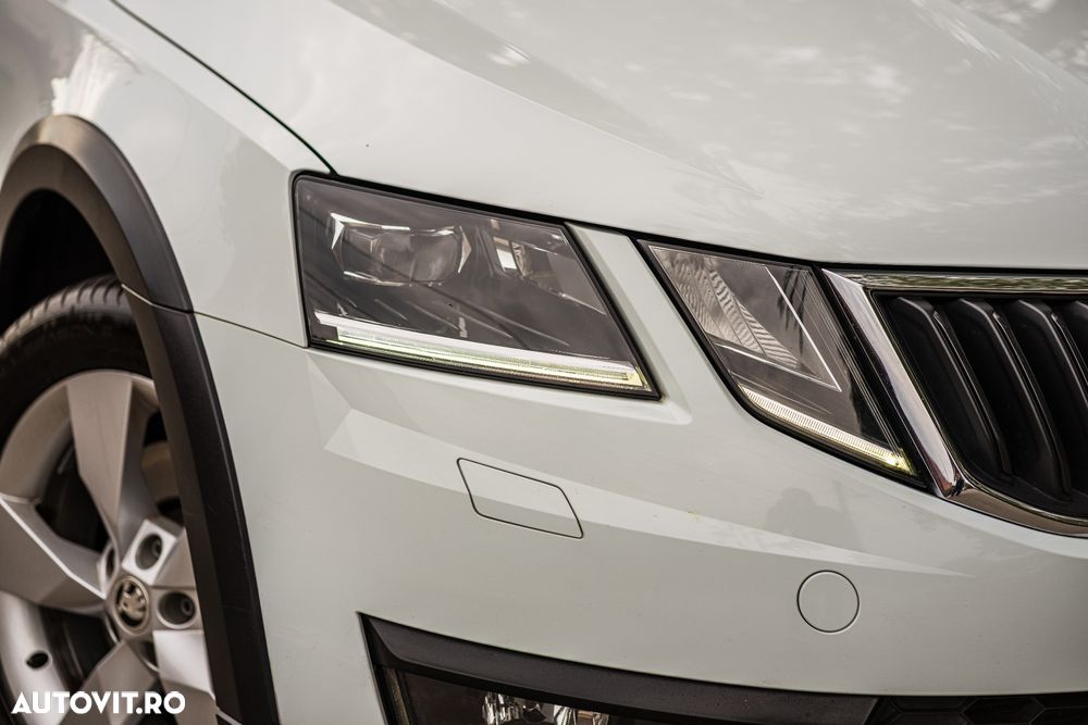 Skoda Octavia 2.0 TDI 4x4 DSG Scout - 26