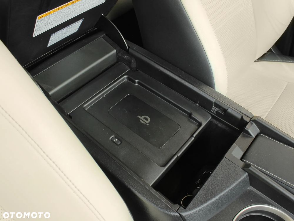 Lexus NX 300h Elite 2WD - 26