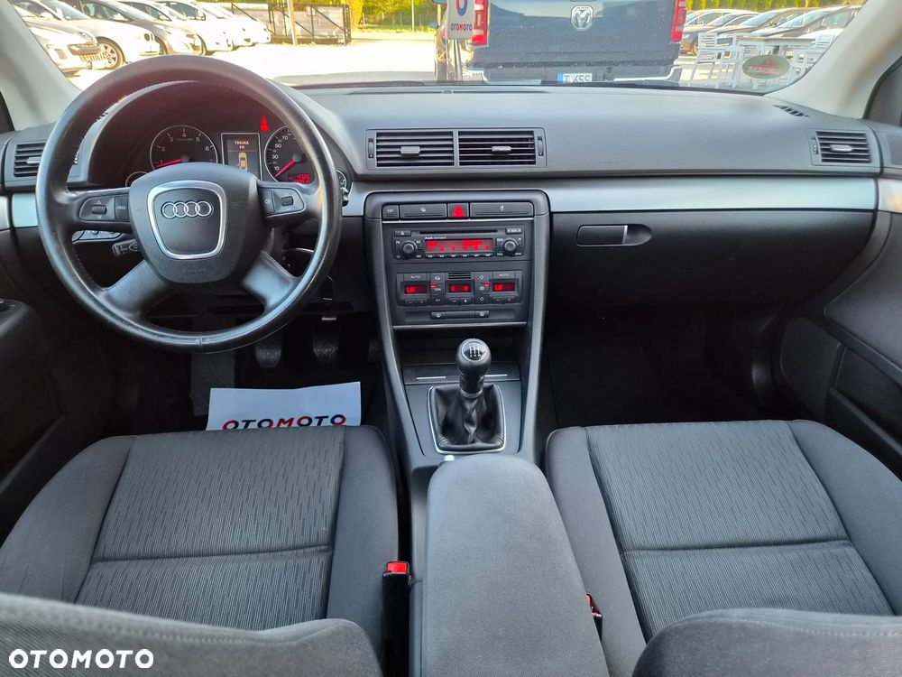 Audi A4 Avant - 9