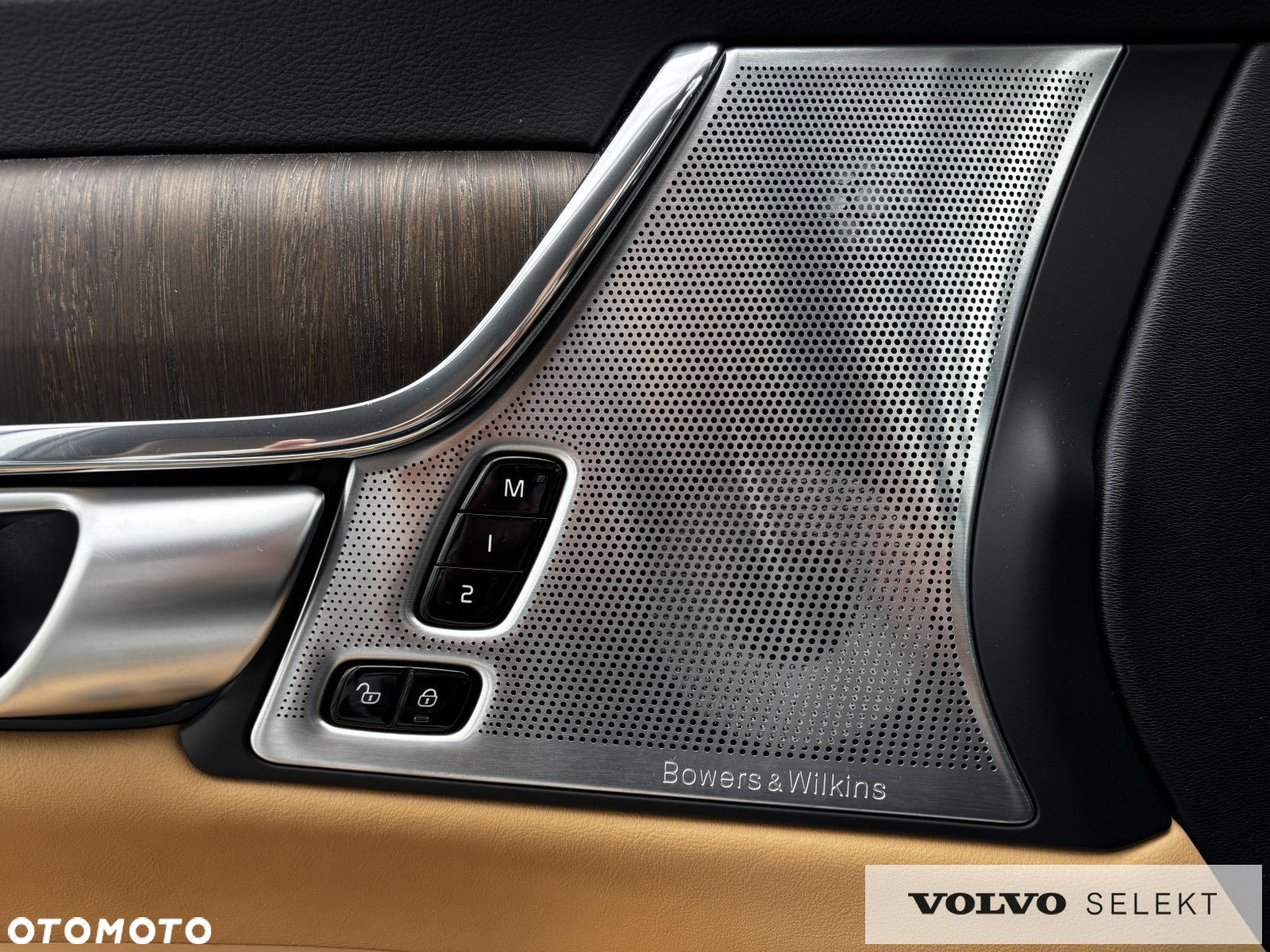Volvo V90 Cross Country - 13